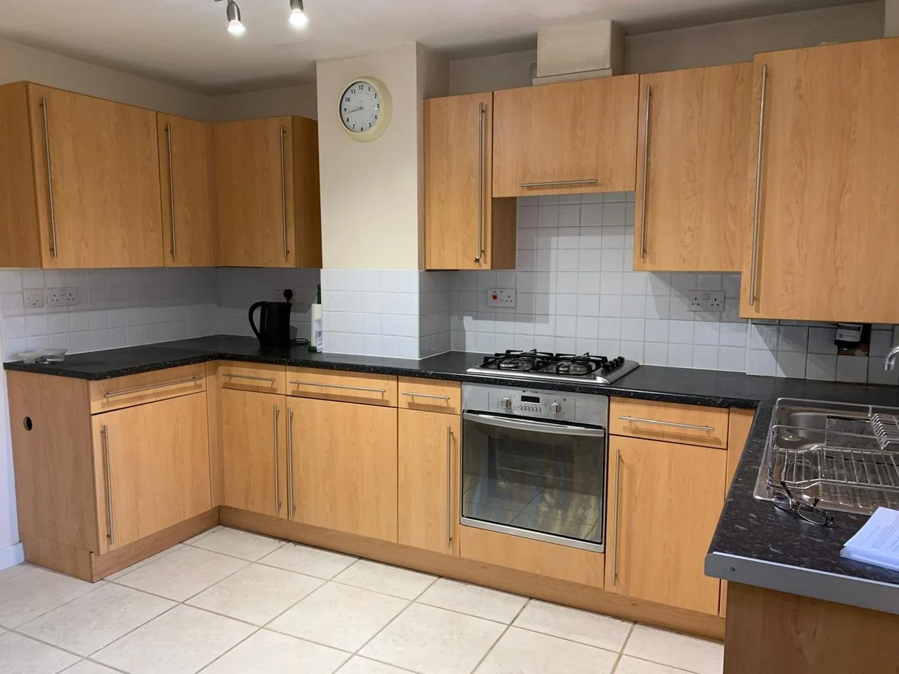 Flat Holyhead Road in Coventry