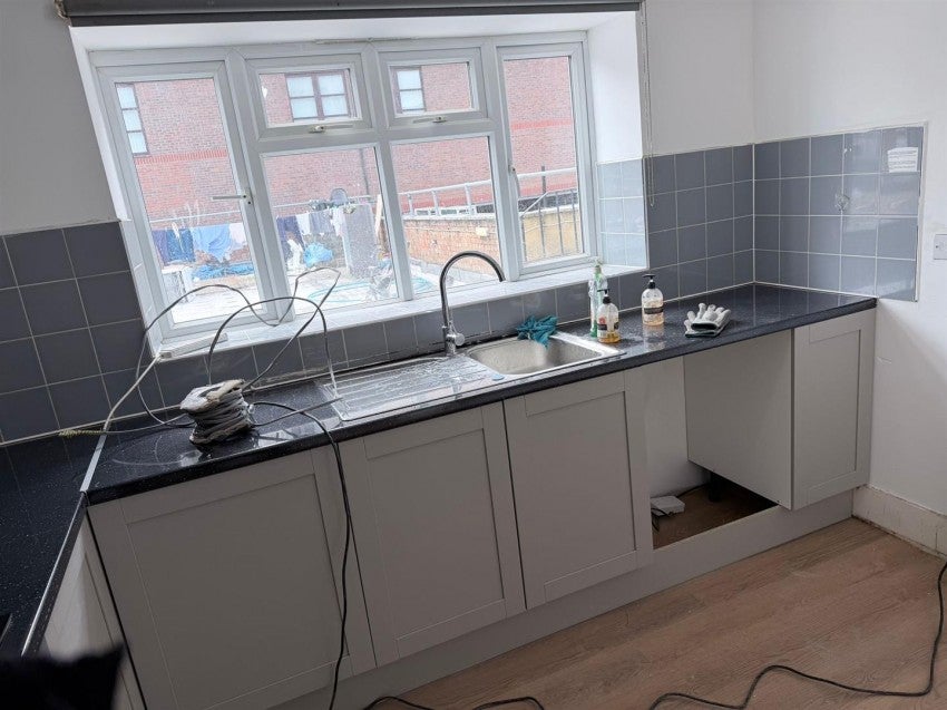 Room High Street in Greater London