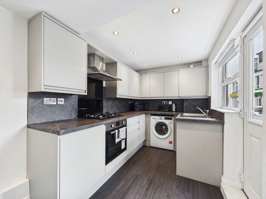 Flat Elsdon Road in Newcastle upon Tyne