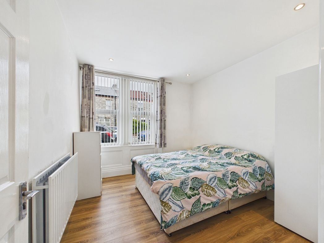 Flat Elsdon Road in Newcastle upon Tyne