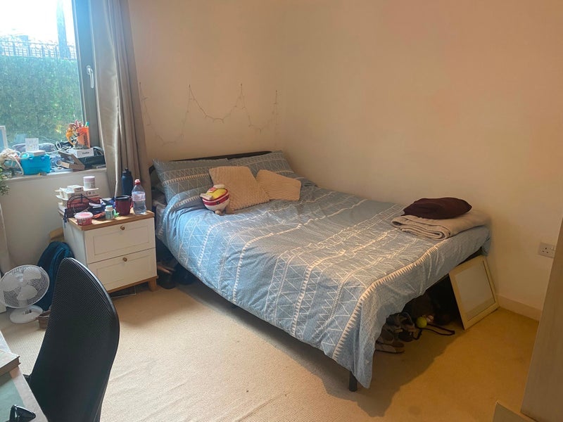 Flat Fletcher Street in Greater London
