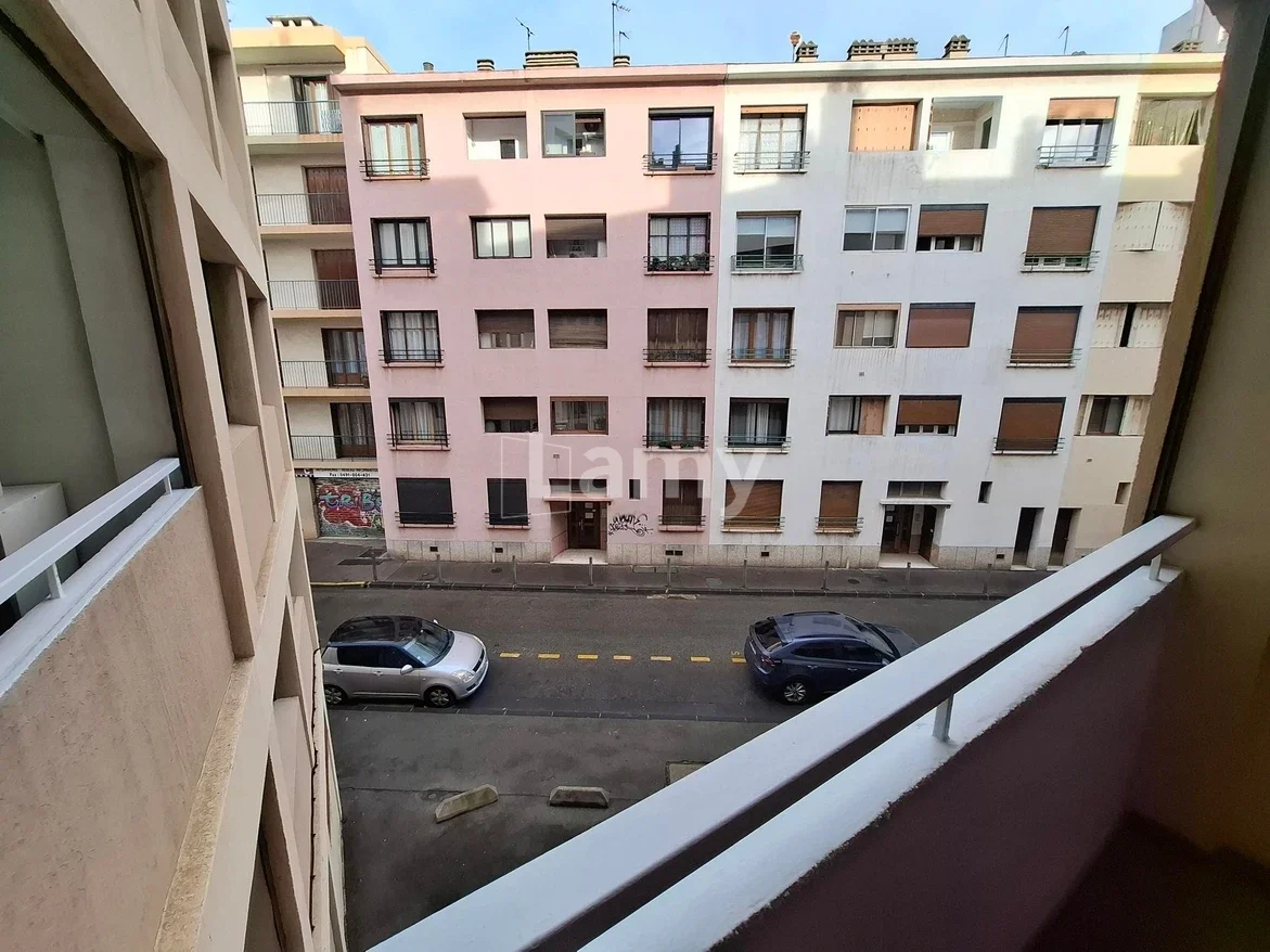 Flat Rue Antoine Maille in Marseille