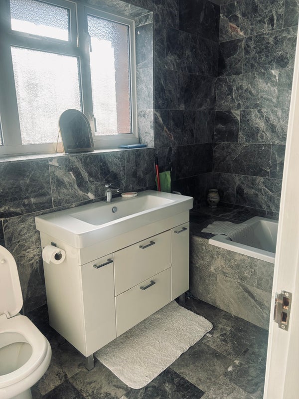Room Cedar Rise in Greater London