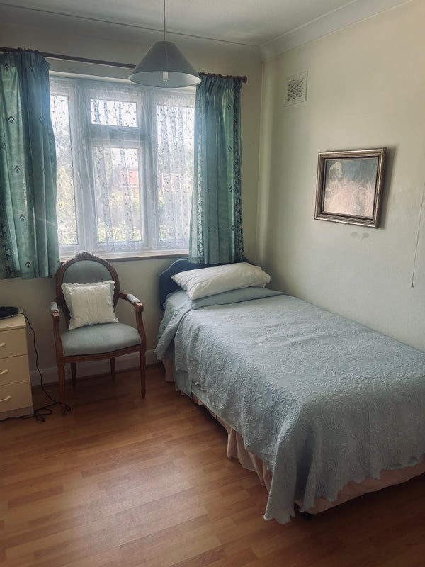 Room Cedar Rise in Greater London