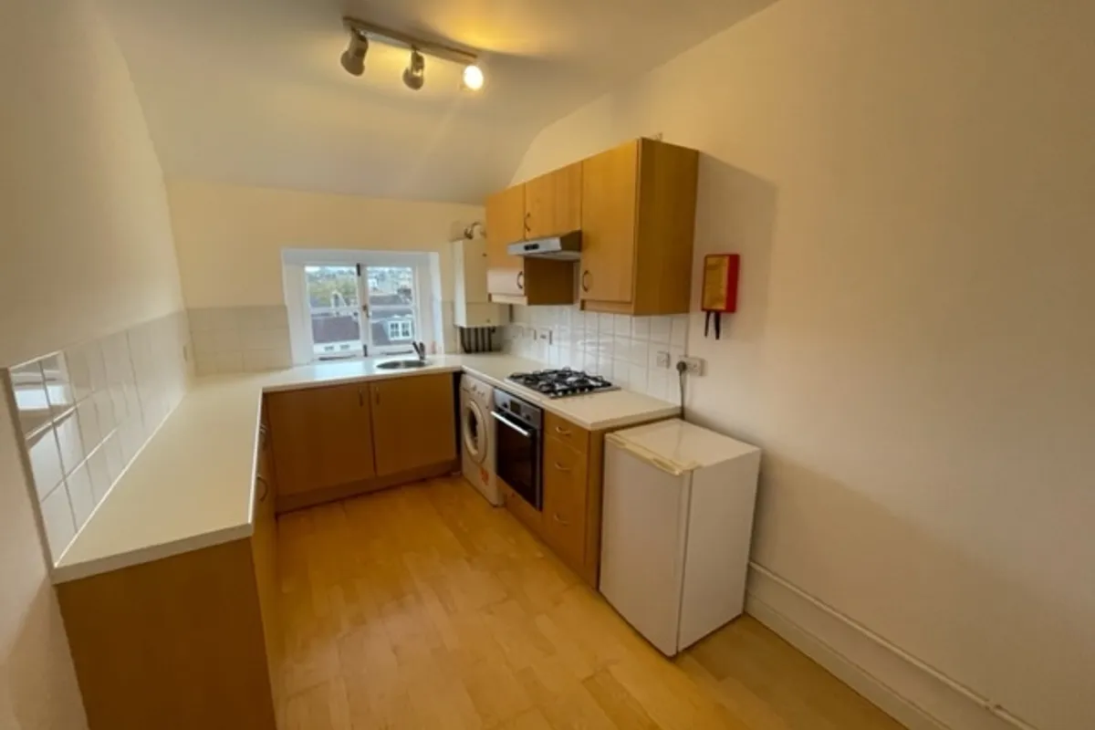 Flat Vyvyan Terrace in Bristol