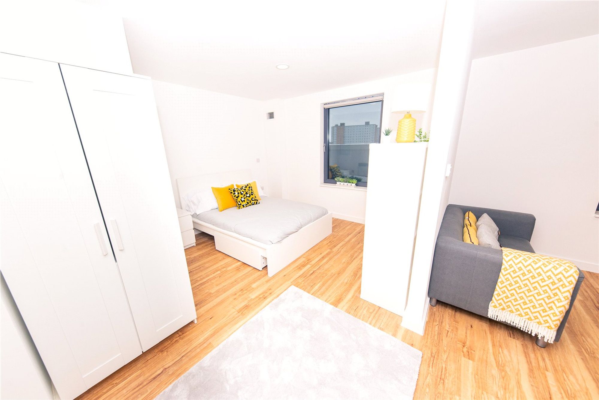 Flat Frederick Road in Salford