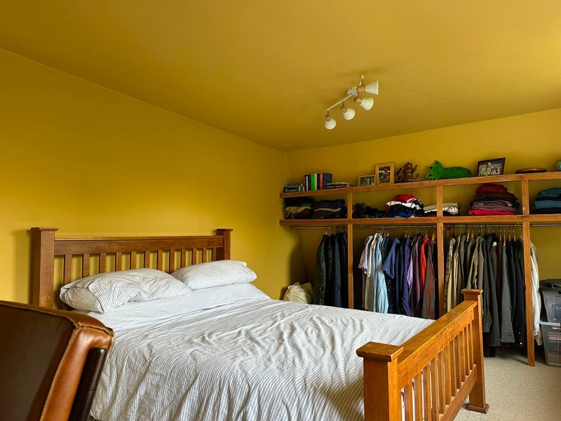 Room Lauriston Road in Greater London