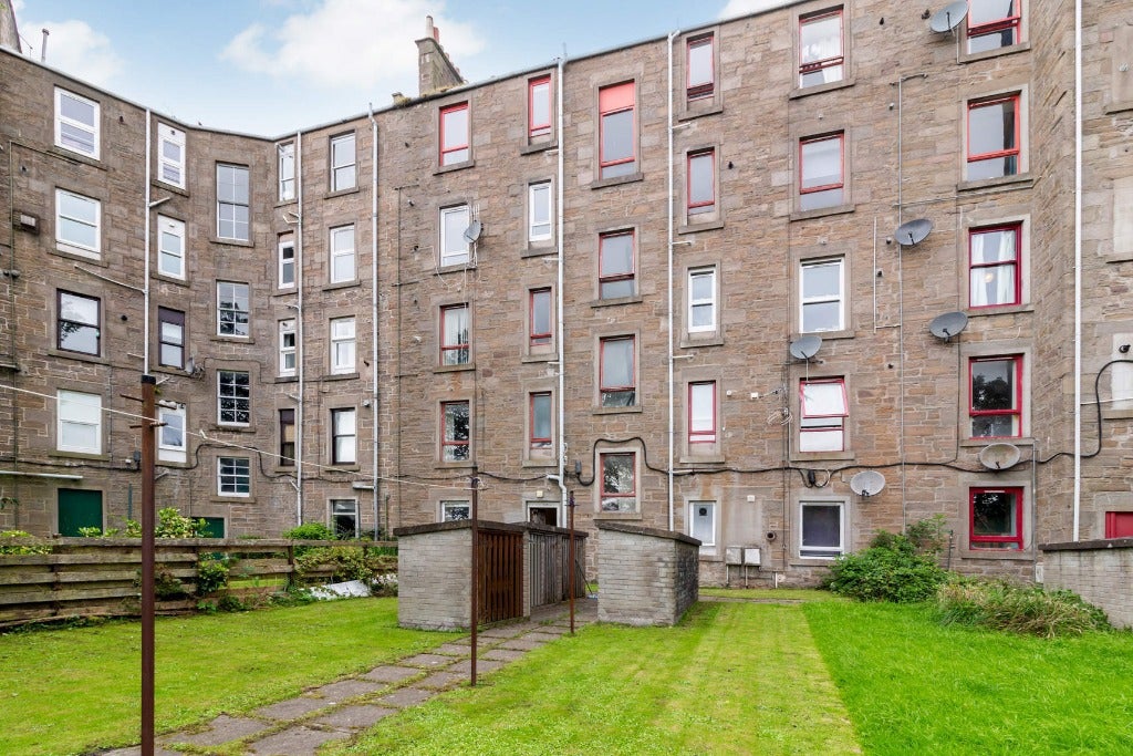 Flat Roseangle in Dundee