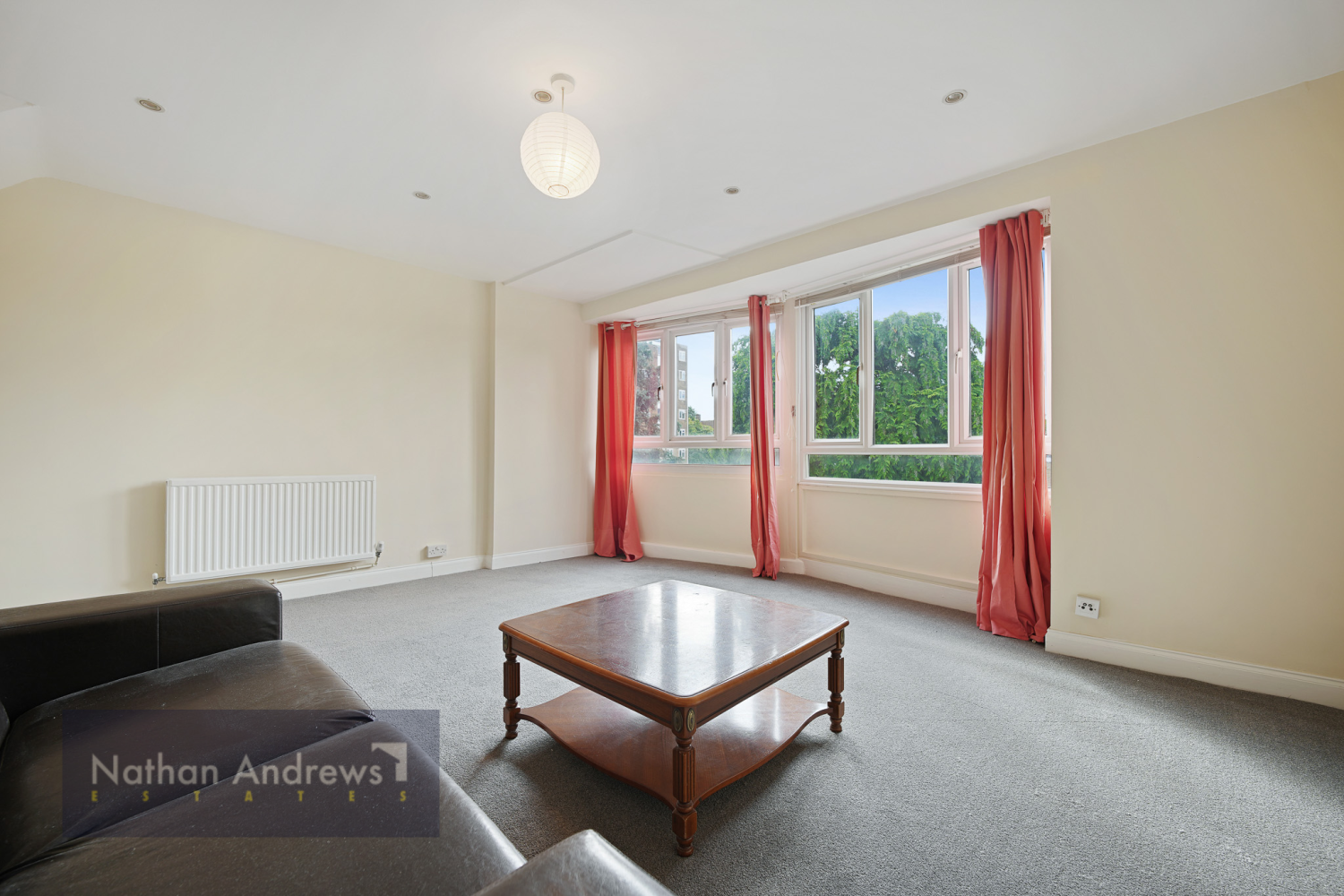 Flat Lyell Street in Greater London
