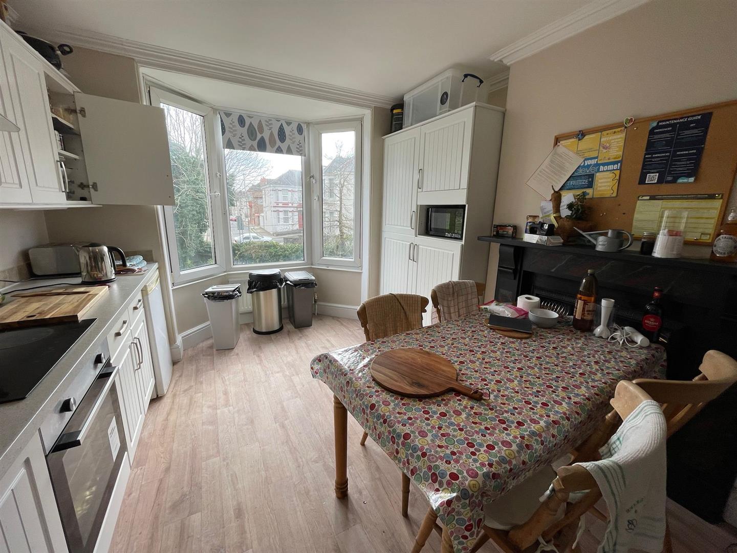Room Beaumont Road in Plymouth