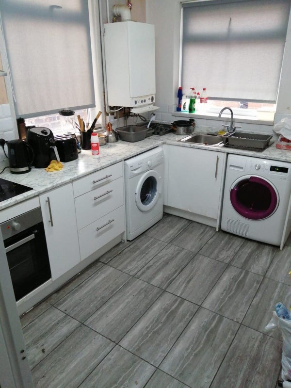 Room Malden Road in Liverpool