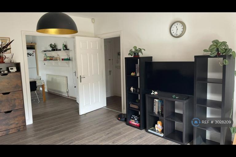 Room Wilmslow Road in Manchester