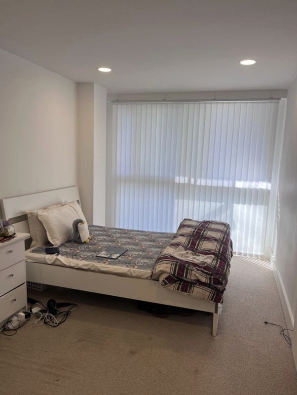 Room Market Road in Greater London
