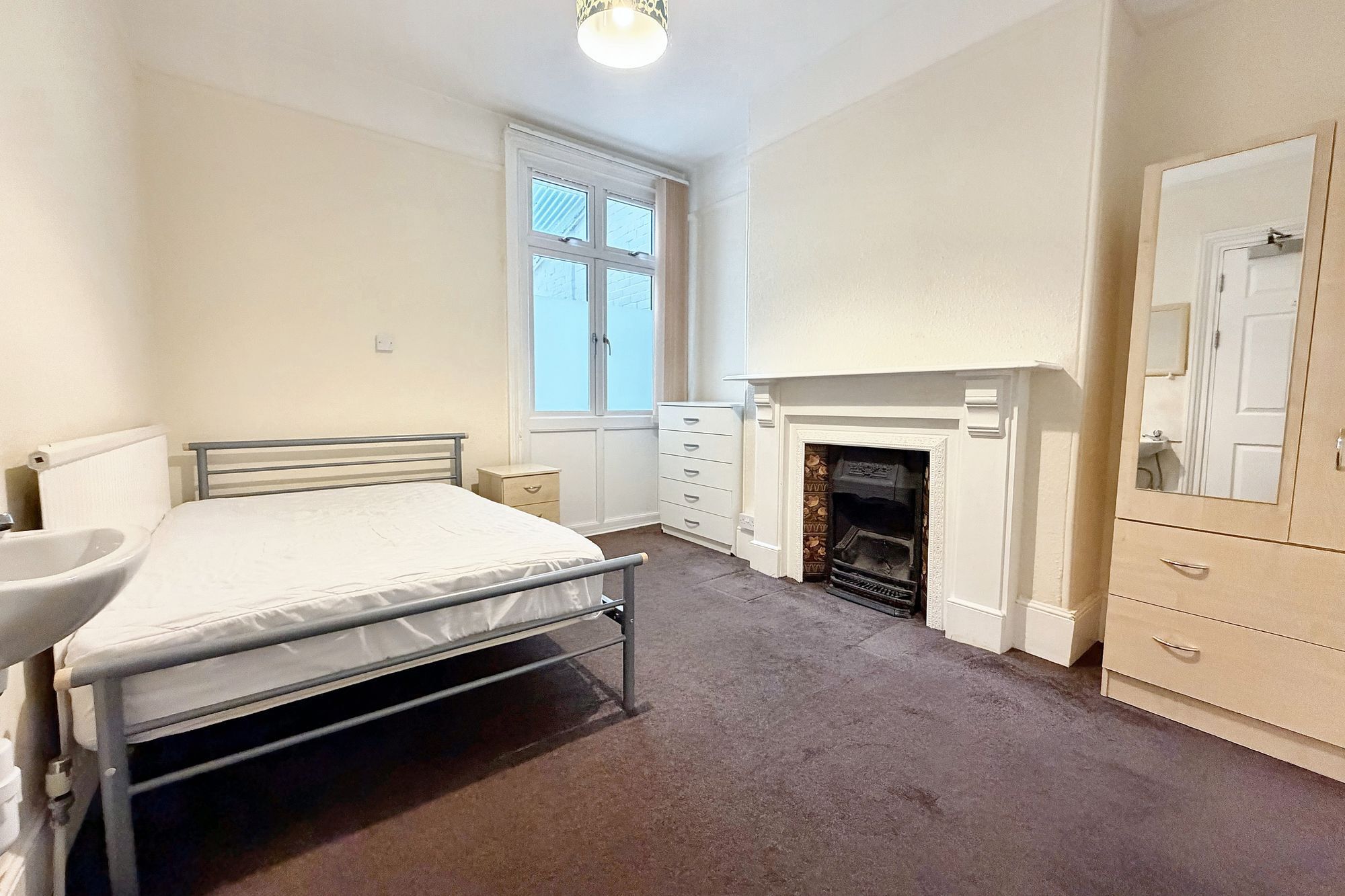 Room St John's Road in Exeter