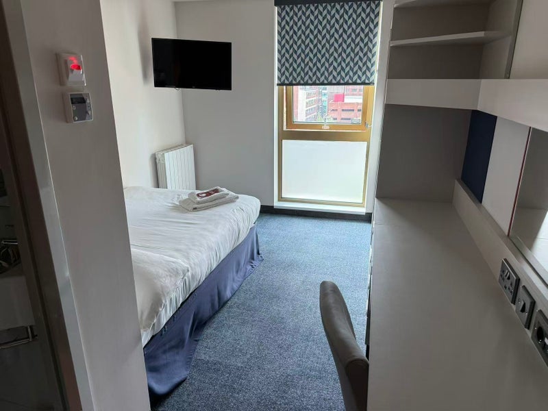 Room Westgate in Leeds