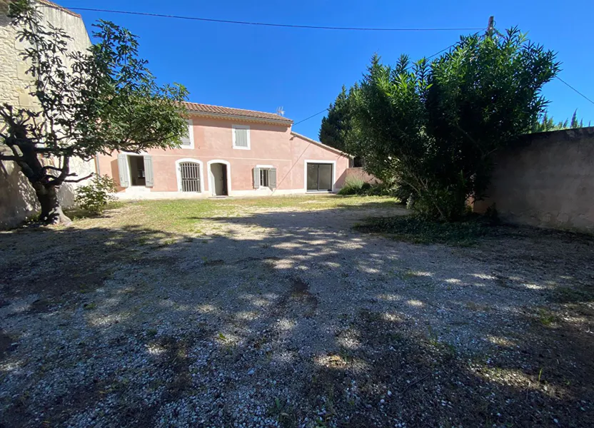 House Route de Châteaurenard in Graveson