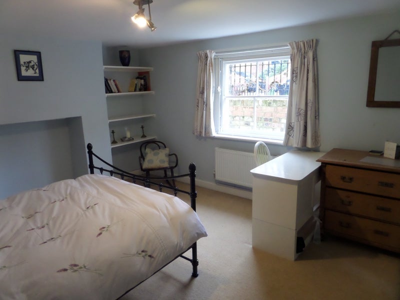 Room Stockwell Park Road in Greater London
