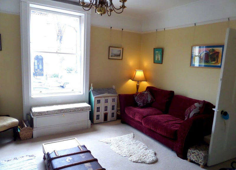 Room Stockwell Park Road in Greater London