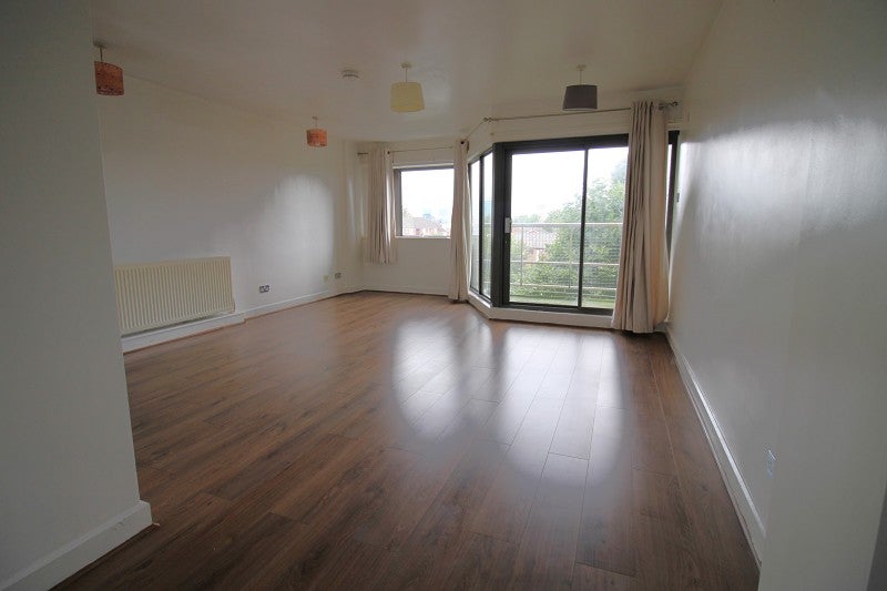 Flat Seymour Grove in Trafford