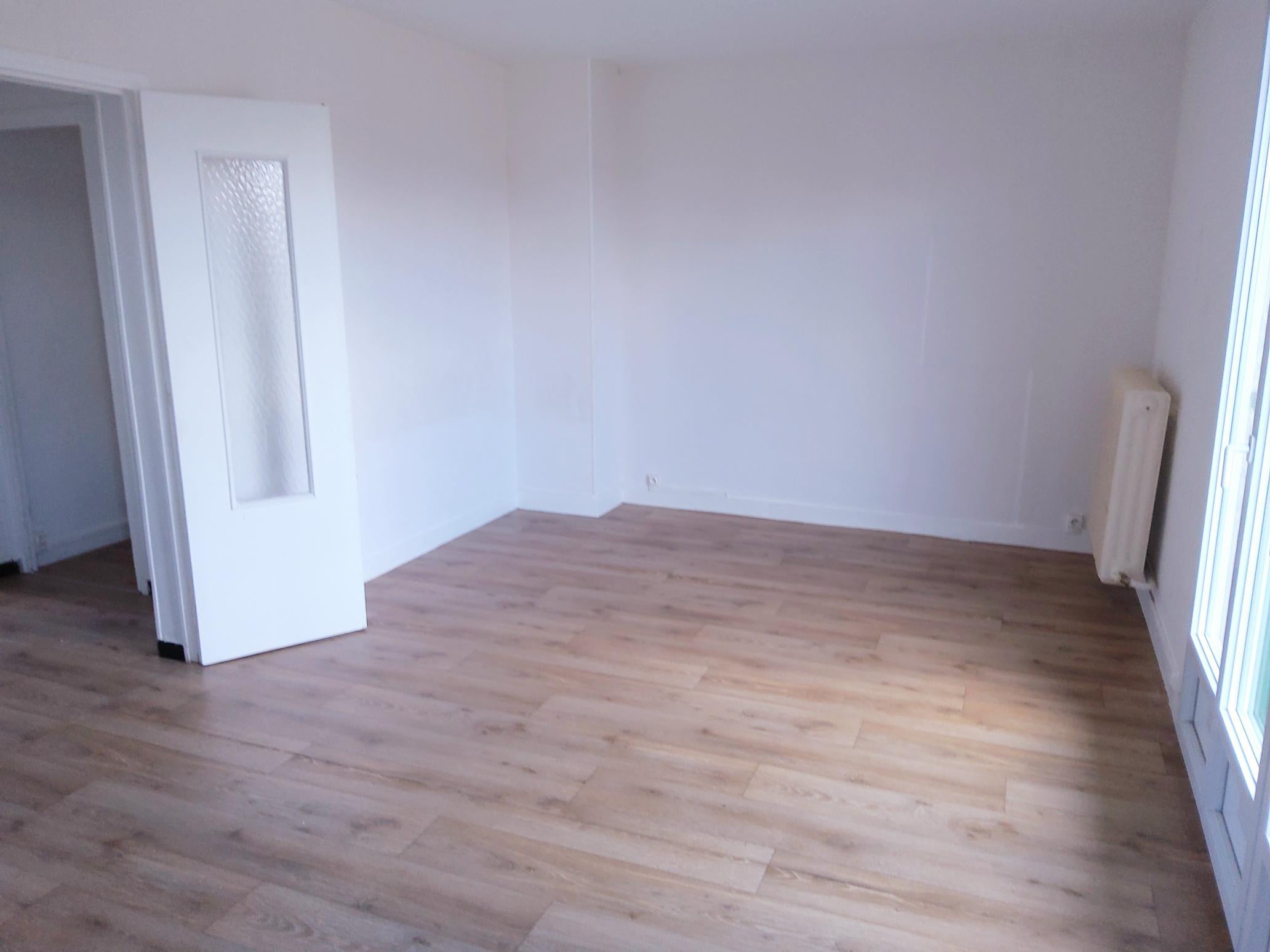 Flat Avenue de la Paix in Cosne-Cours-sur-Loire