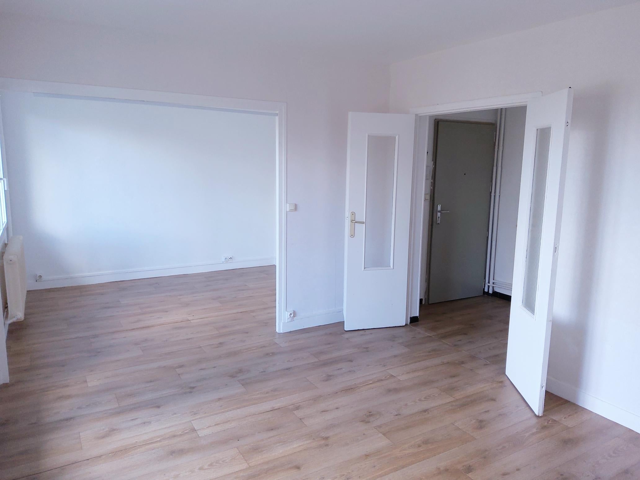 Flat Avenue de la Paix in Cosne-Cours-sur-Loire