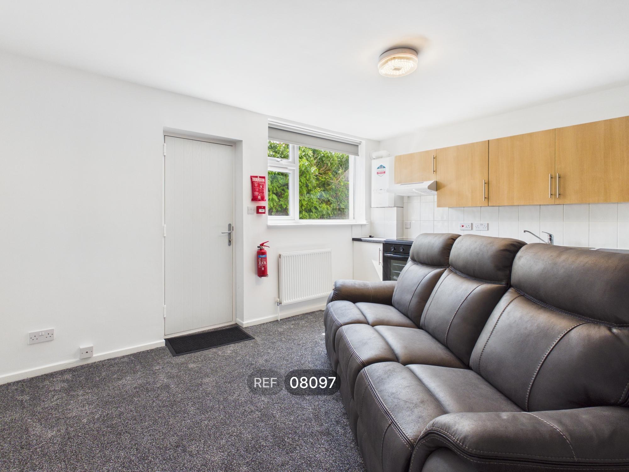 Flat Anlaby Road in Hull