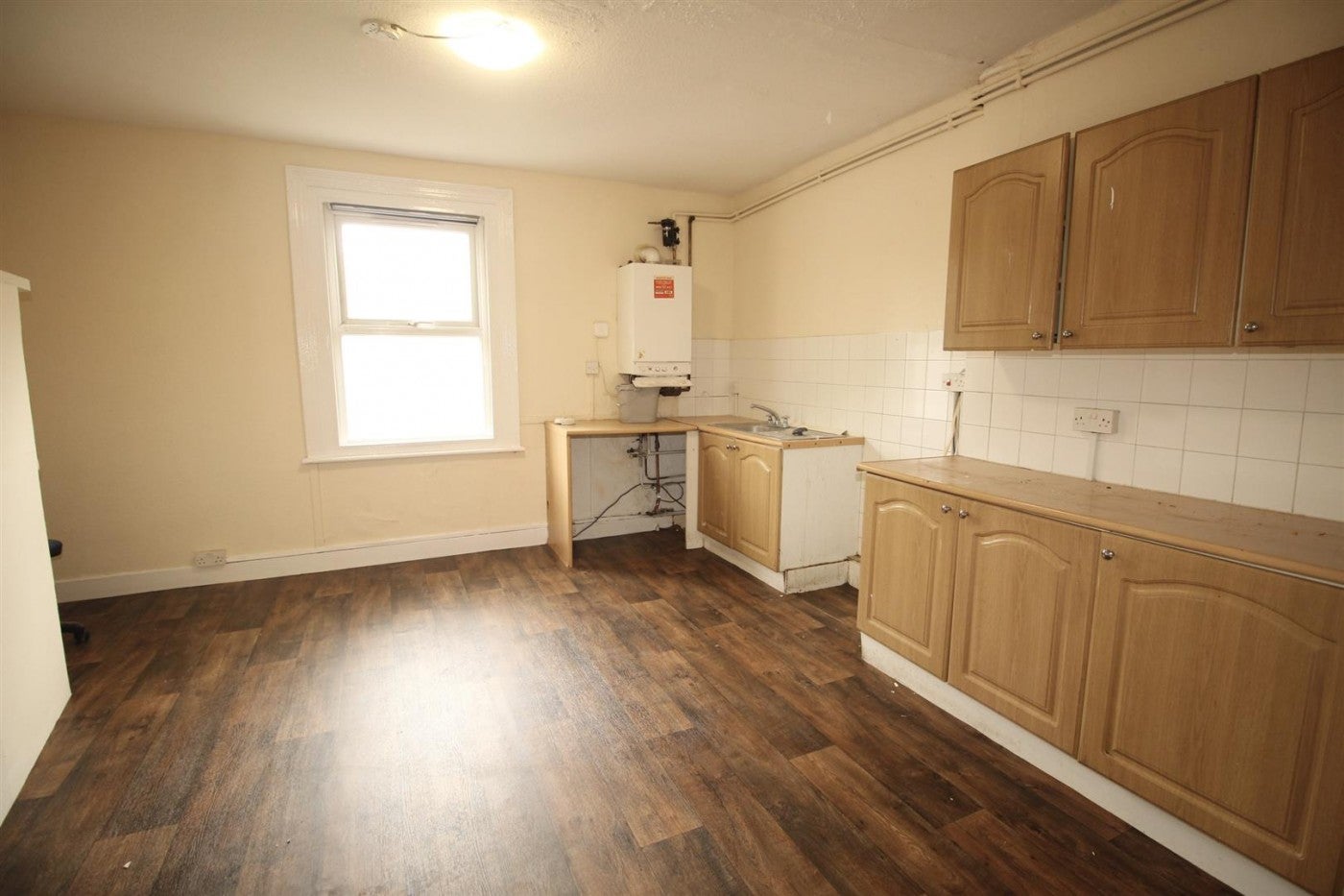 Flat Silver Street in Greater London