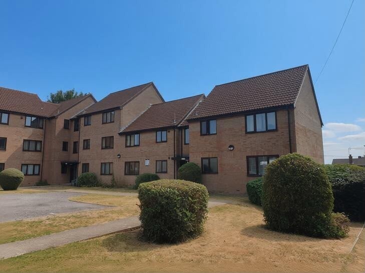 Flat Oakhill Close in Chandler's Ford