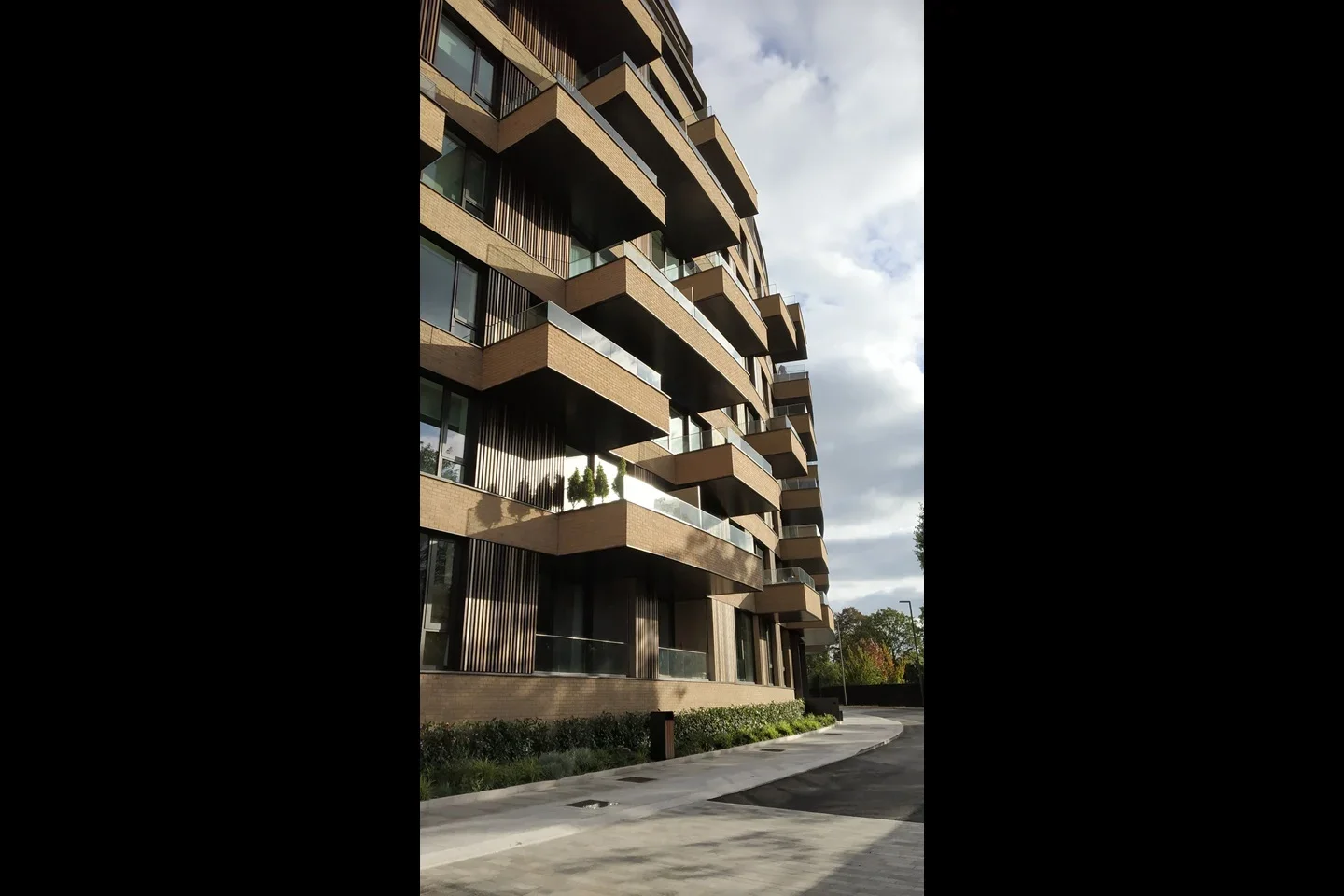 Flat Wood Lane in Greater London