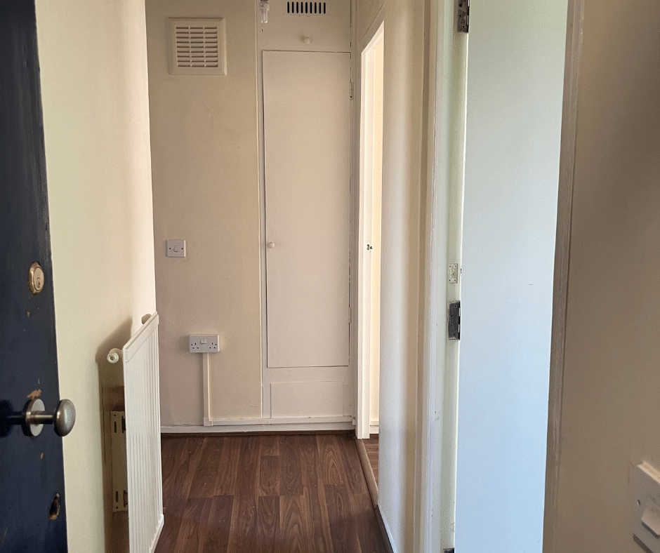 Room Wornington Road in Greater London