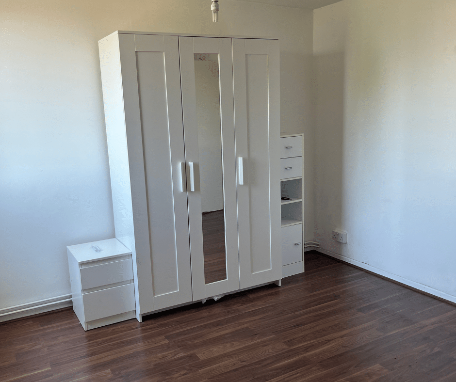 Room Wornington Road in Greater London