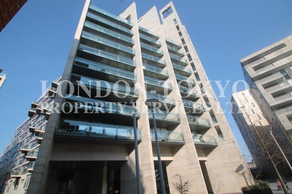 Flat Gatliff Road in City of Westminster
