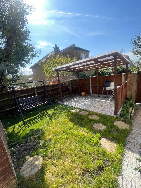 Room Forest Side in Greater London