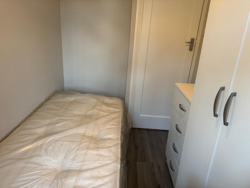Room Forest Side in Greater London