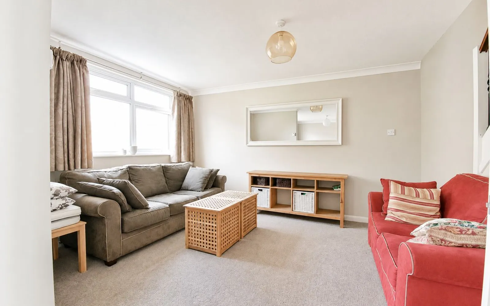 Flat Collingwood Place in Elmbridge