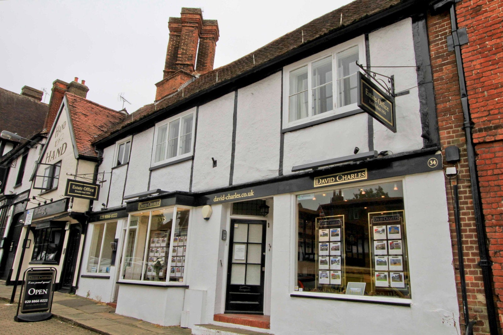 Flat High Street in Greater London