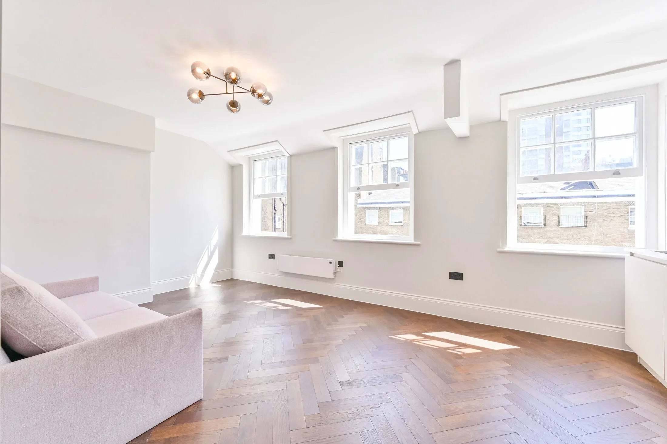 Flat Upper Berkeley Street in City of Westminster