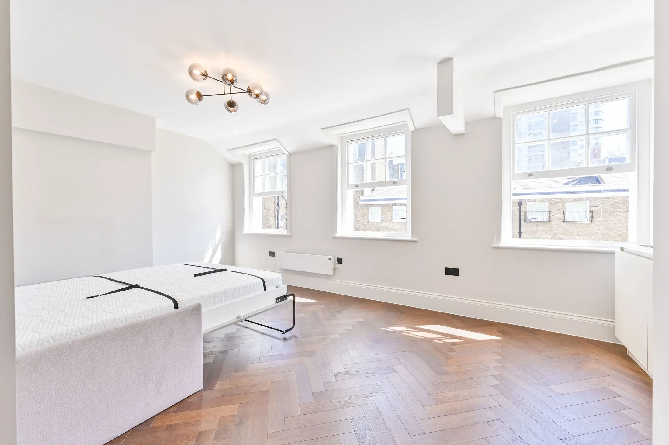 Flat Upper Berkeley Street in City of Westminster