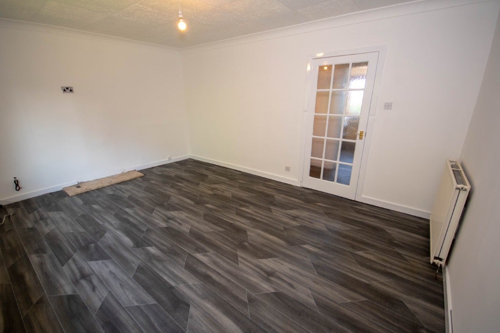 Flat Alexander Road in Glenrothes