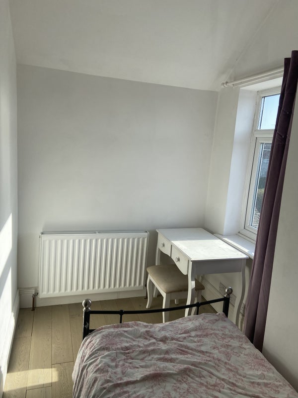 Room Stone Road in Stafford