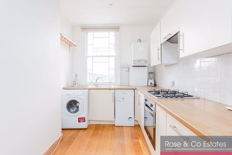 Flat Fairhazel Gardens in Greater London