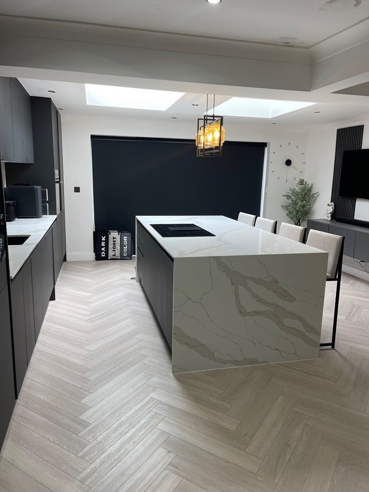 Room Turnbury Close in Greater London