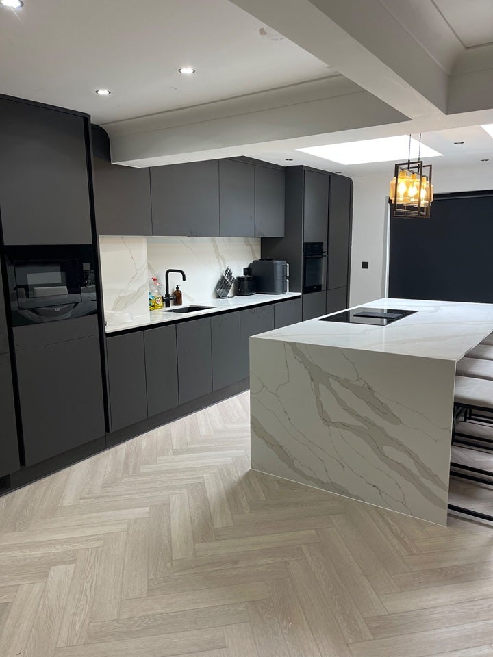 Room Turnbury Close in Greater London