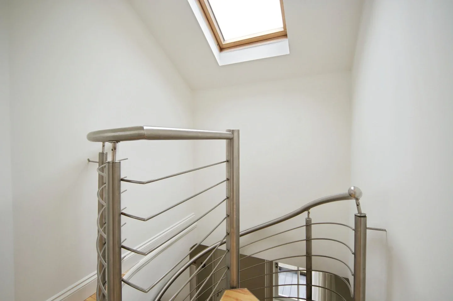 Flat Petherton Road in Greater London
