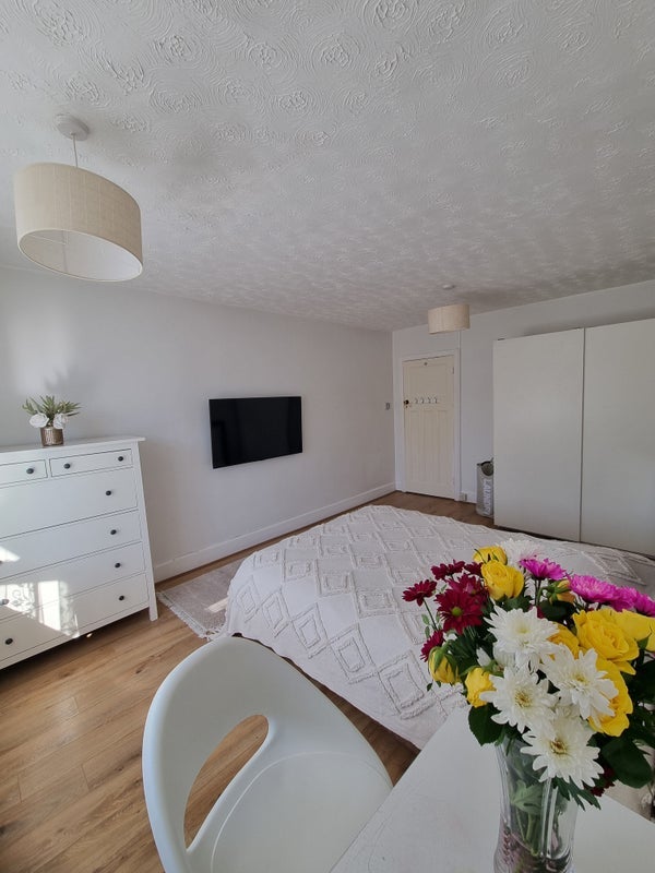 Room Wimborne Road in Bournemouth