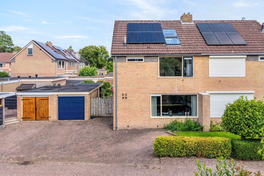 Huis Plutolaan 42 in Hardenberg