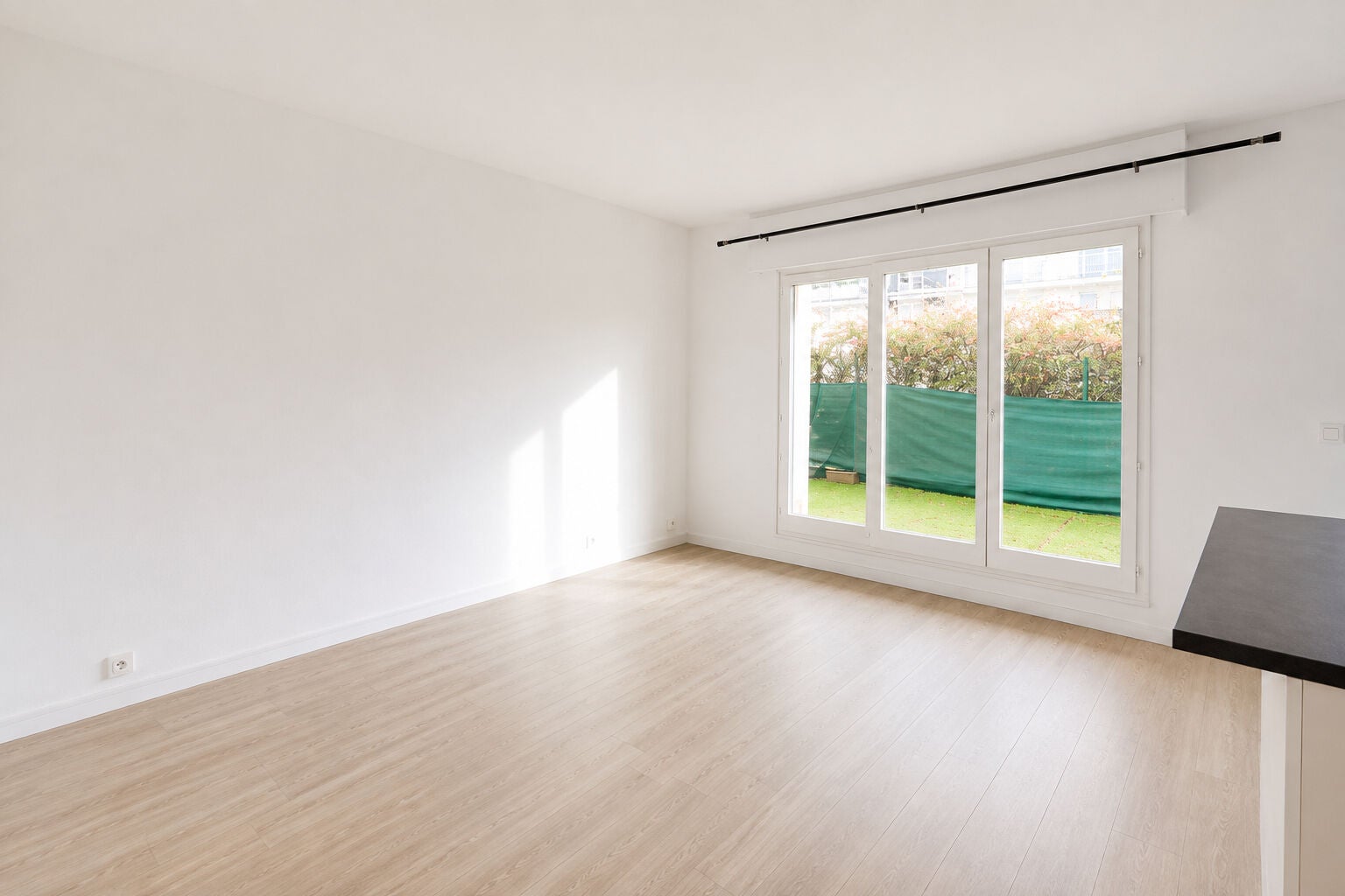 Flat Rue Henri Ramas in Chatou