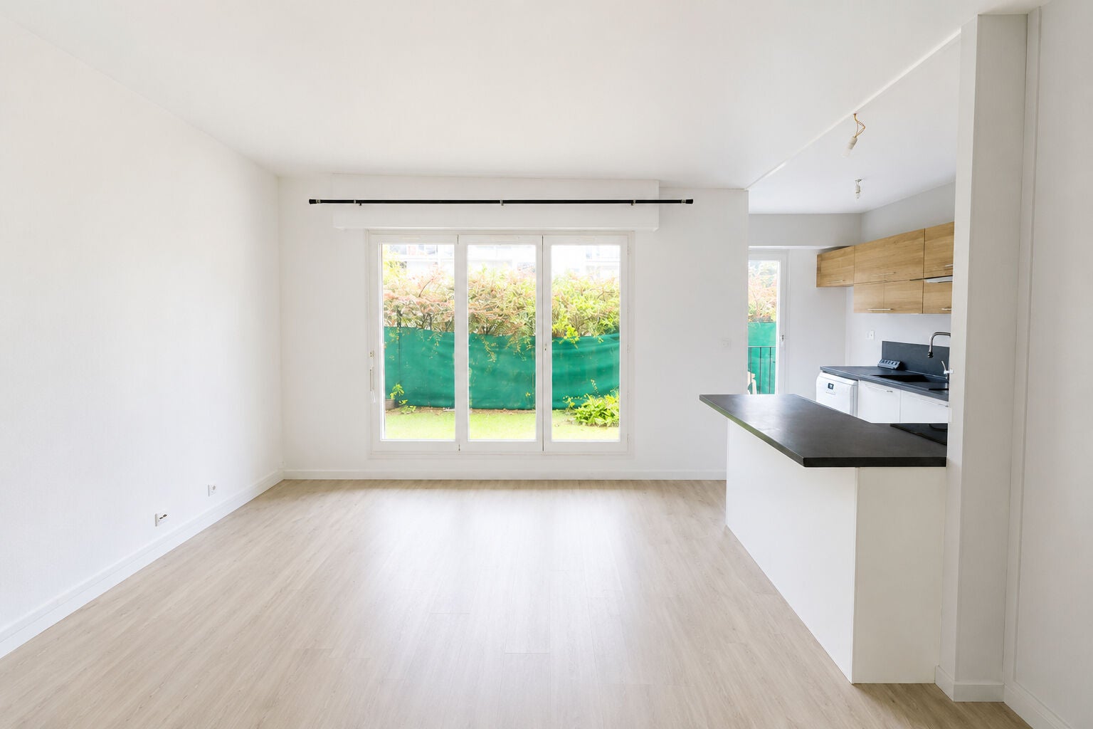 Flat Rue Henri Ramas in Chatou