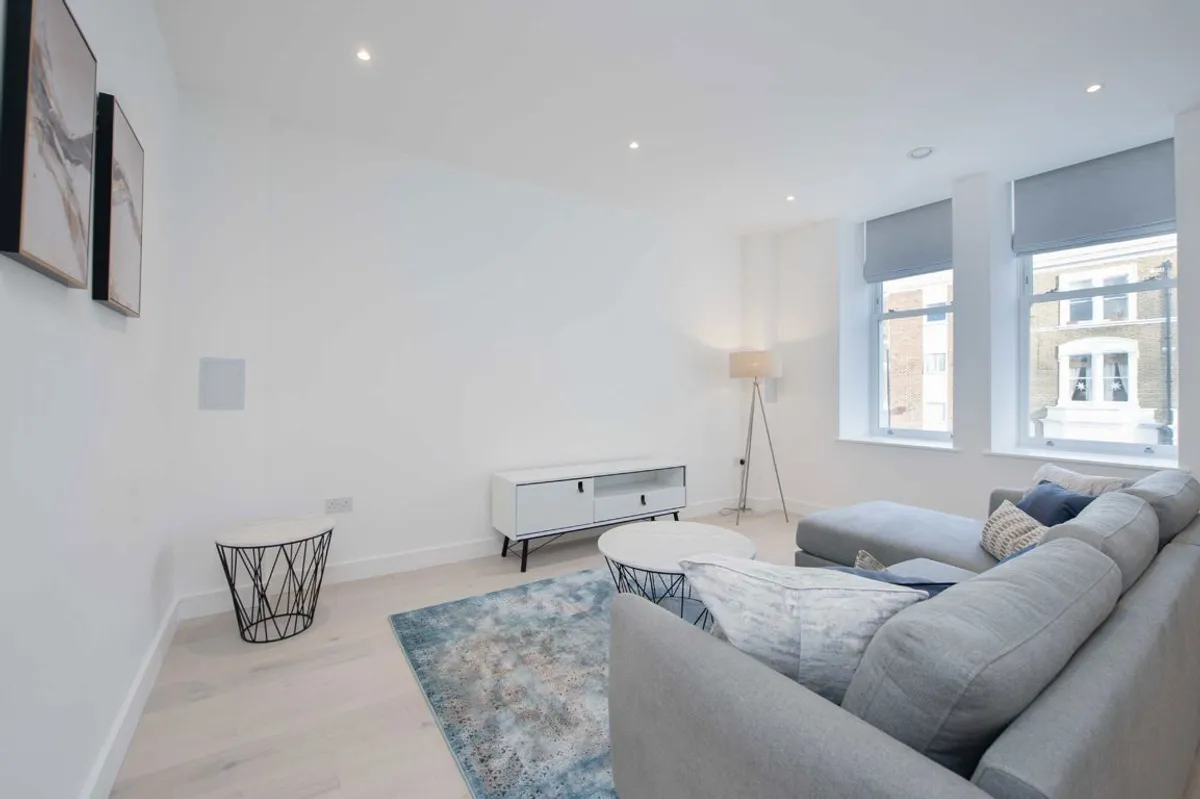 Flat Hofland Road in Greater London