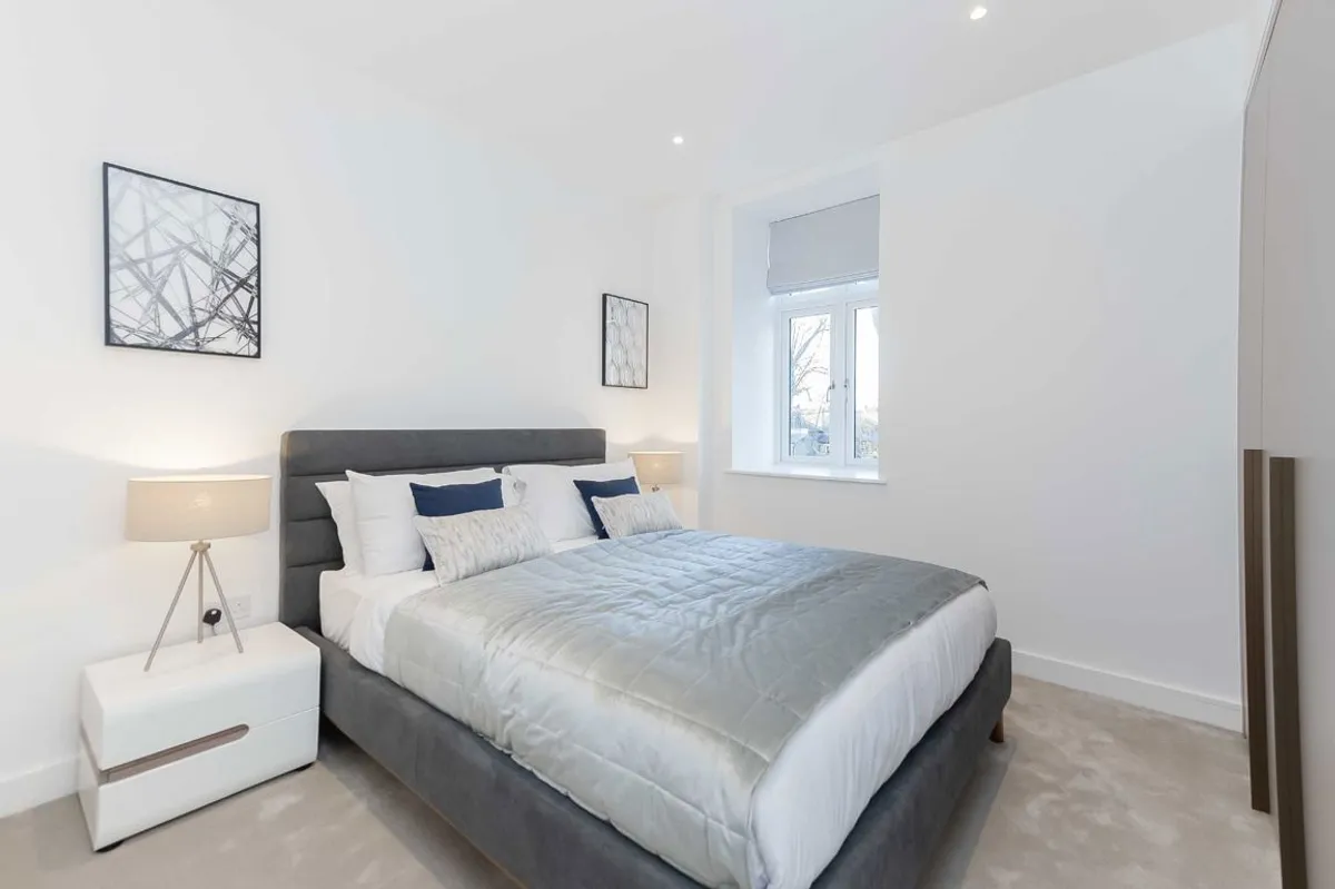 Flat Hofland Road in Greater London